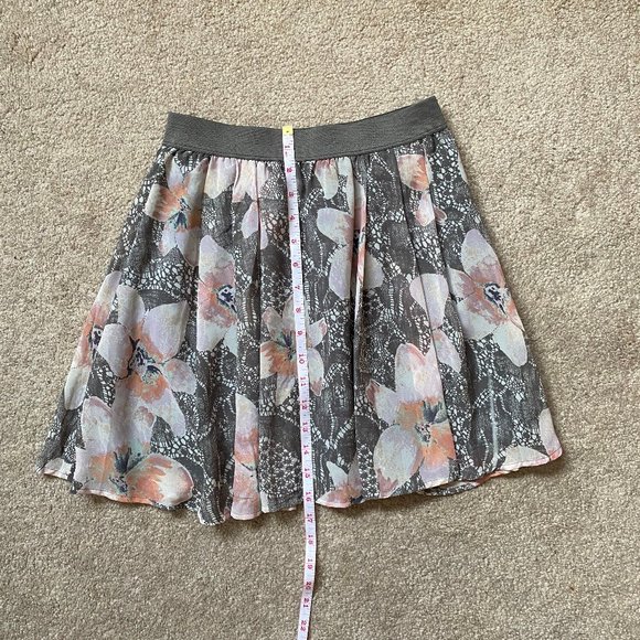 Frenchi floral mini skirt elastic waist XS - Picture 7 of 7
